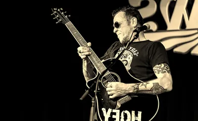 Gary Hoey